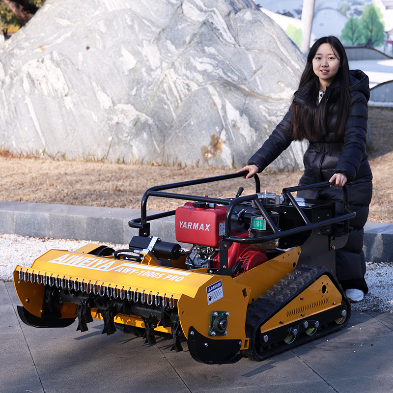 Gardening Tools Lawn Mower - เครื่องตัดหญ้าแบบฟลีล ควบคุมด้วยรีโมท เครื่องยนต์ดีเซล ใบมีดแบบค้อน สำหรับงานป่าไม้และฟาร์ม ปรับความกว้างการตัดได้