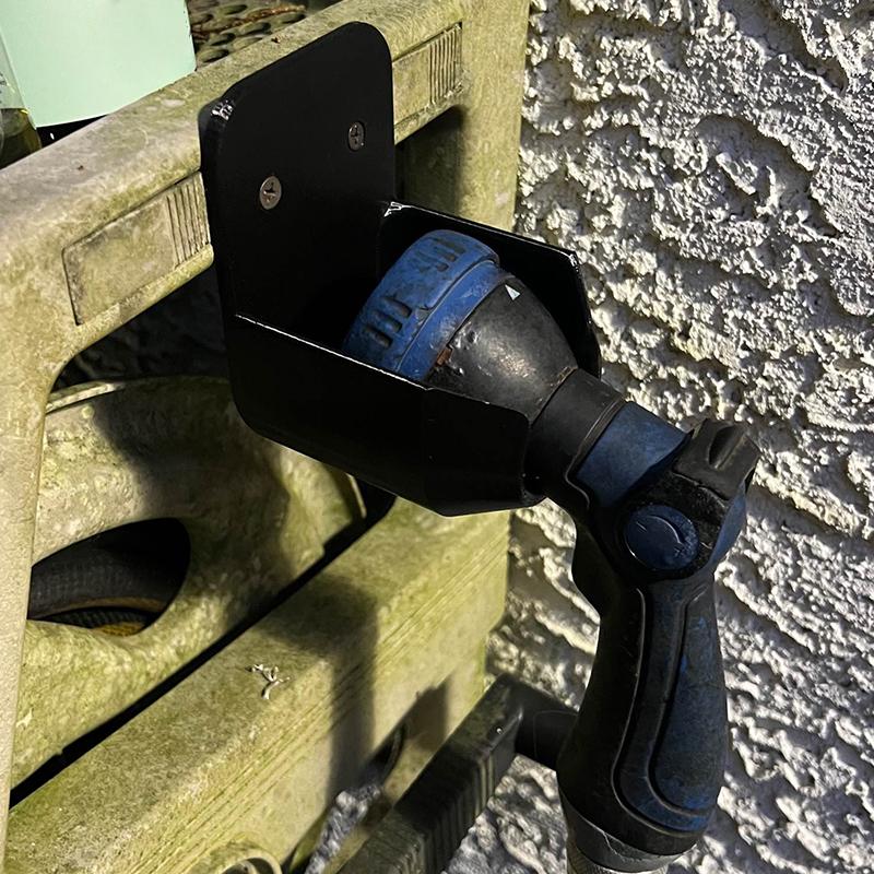 ขายึดหัวฉีดน้ำสำหรับติดผนัง พร - Garden Hose Nozzle บทวิจารณ์และราคา